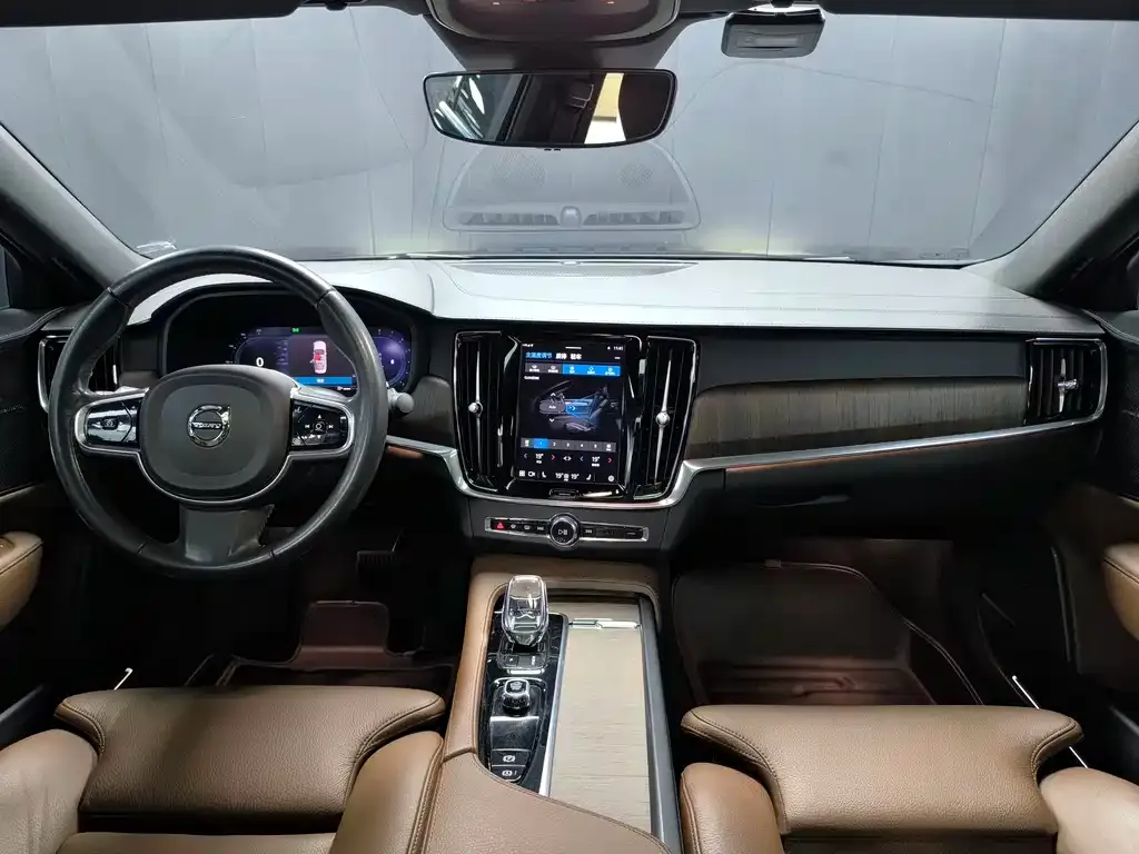 Volvo S90 — фото 9