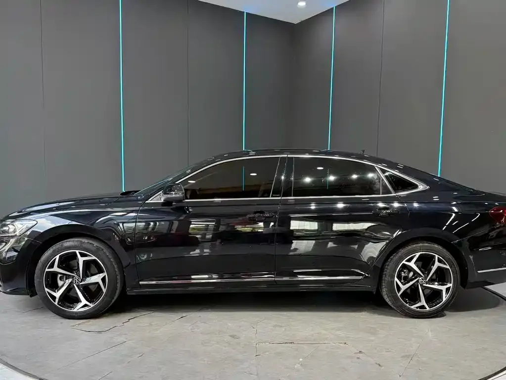 Volkswagen Passat — фото 9