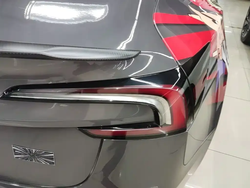 Tesla Model 3 — фото 2