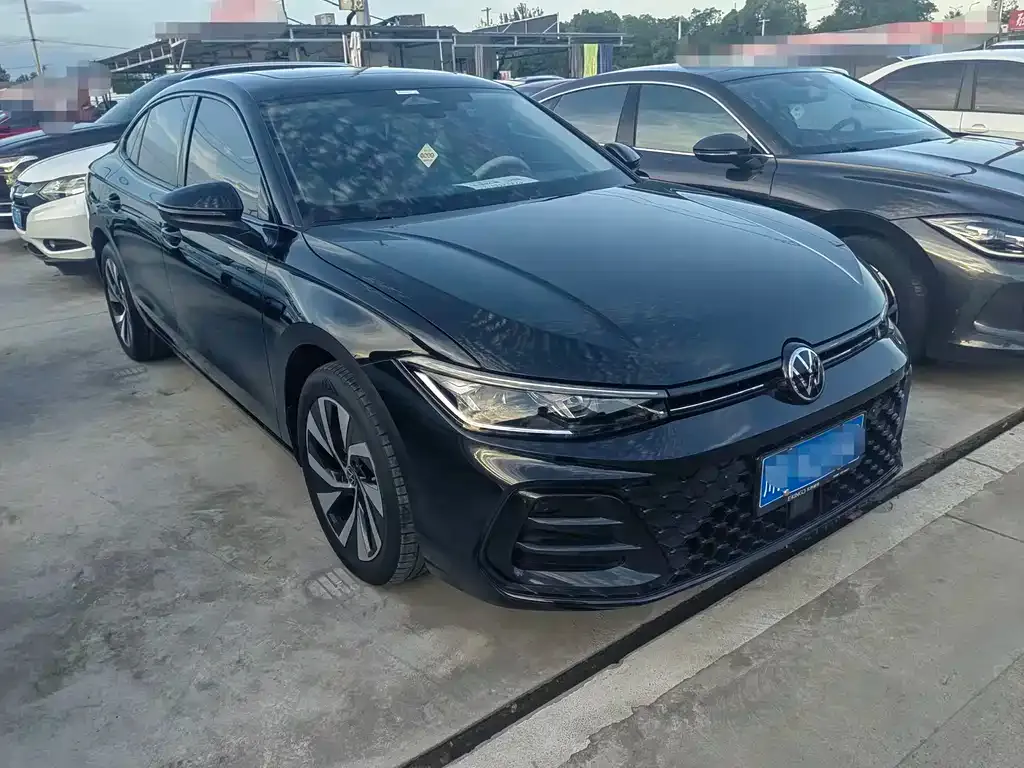 Volkswagen Passat — фото 10