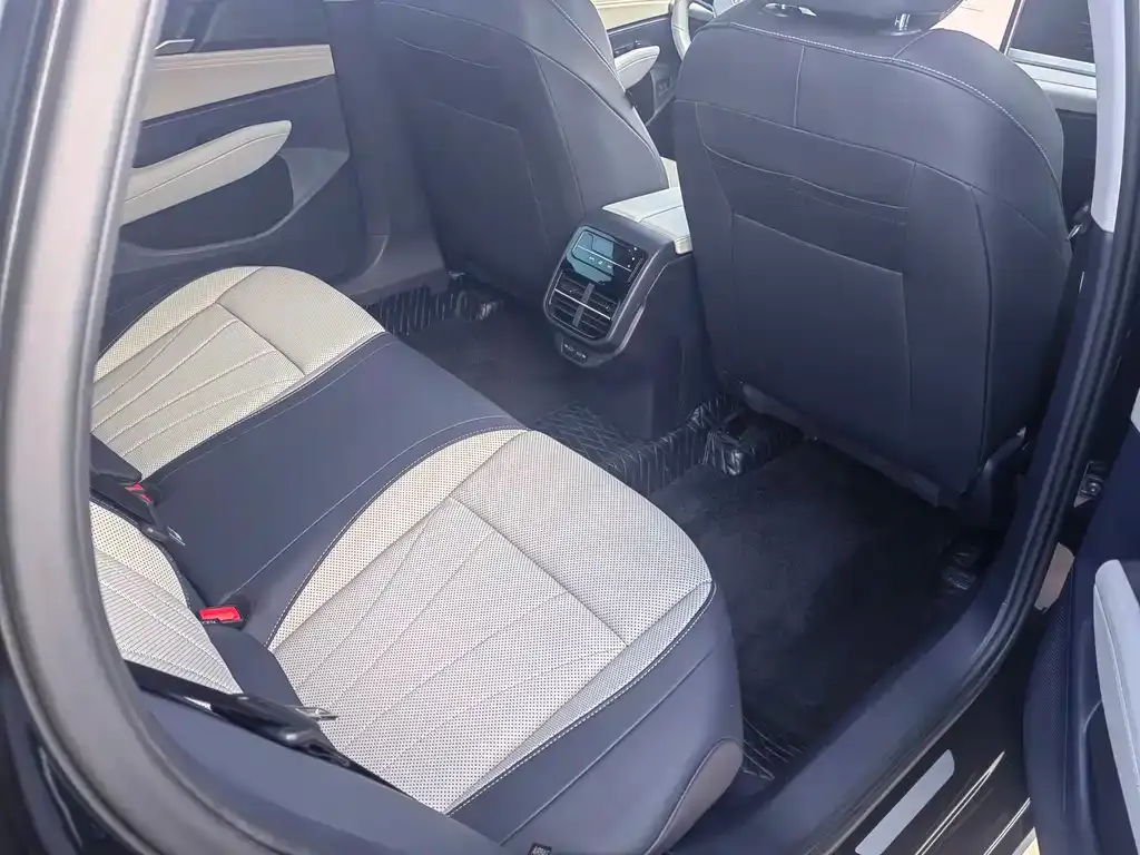 Volkswagen Passat — фото 6
