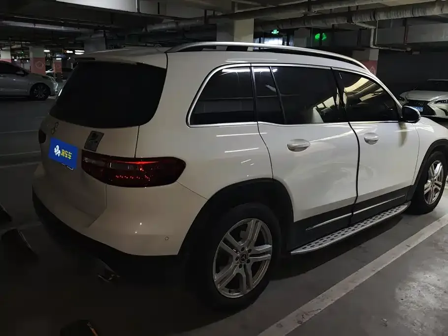 Mercedes-Benz GLB — фото 10