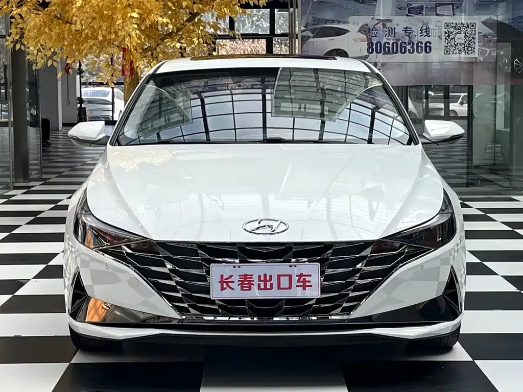 Hyundai Elantra — фото 6