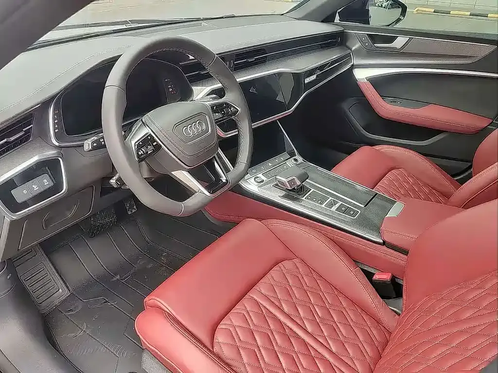Audi A7L — фото 10