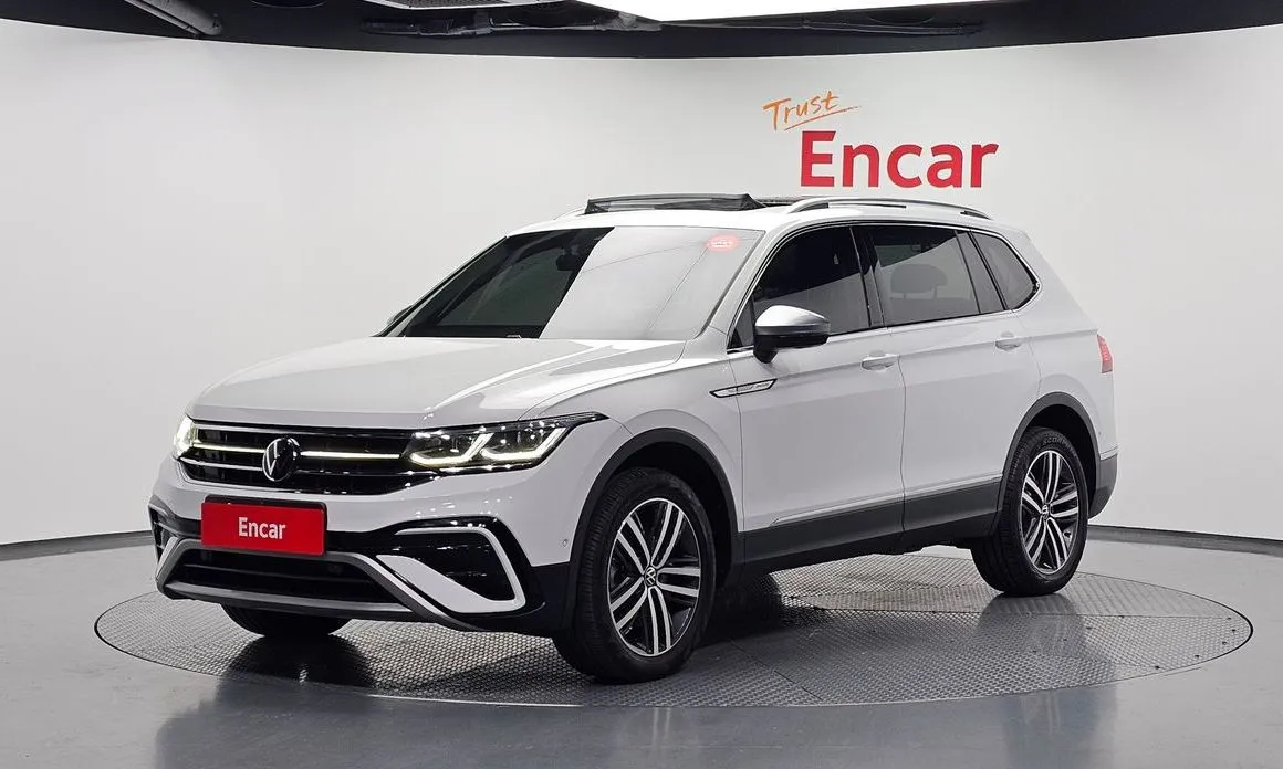 Volkswagen Tiguan — фото 1