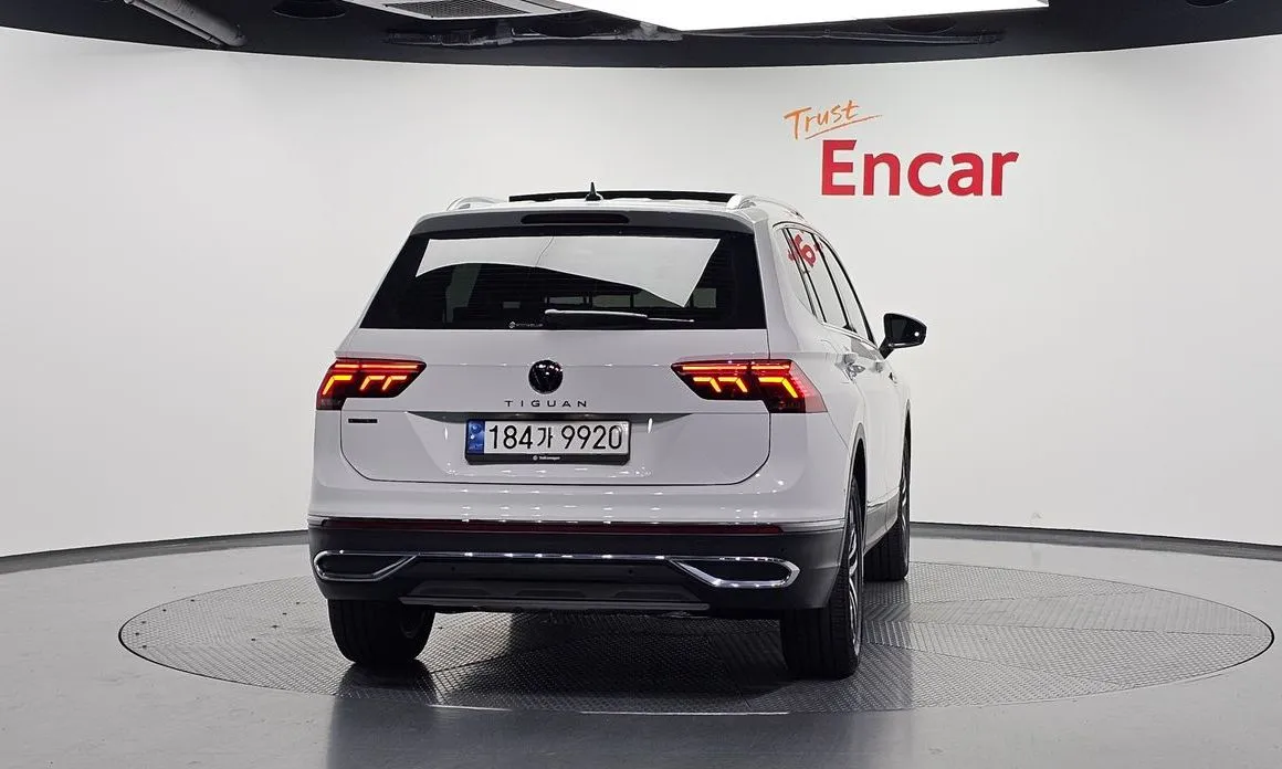 Volkswagen Tiguan — фото 2