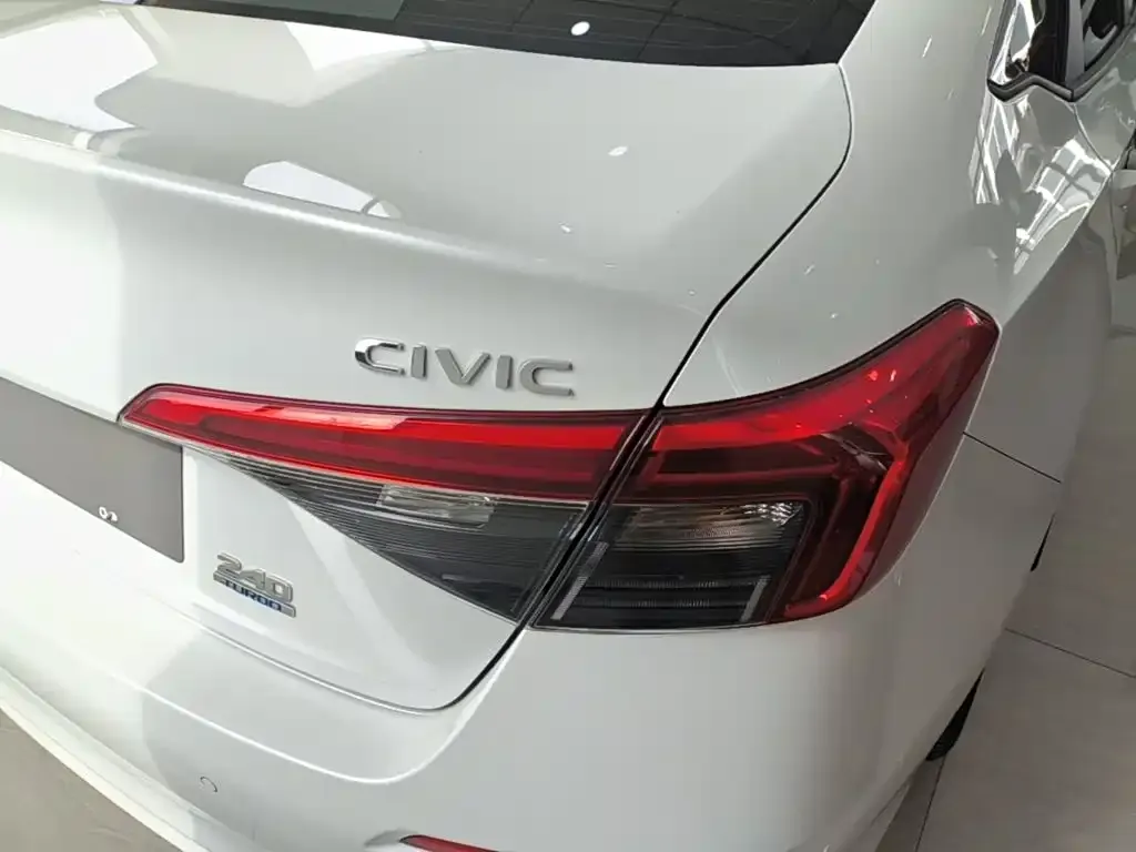 Honda Civic — фото 5