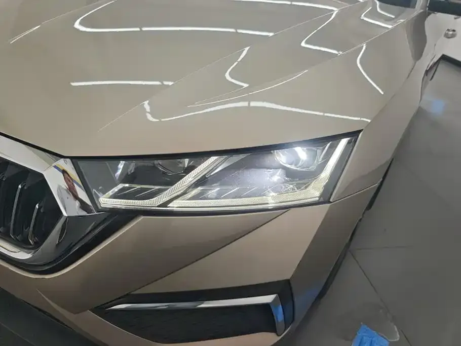 Skoda Octavia — фото 8