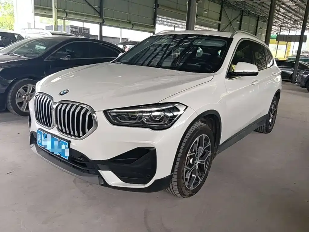 BMW X1 — фото 7