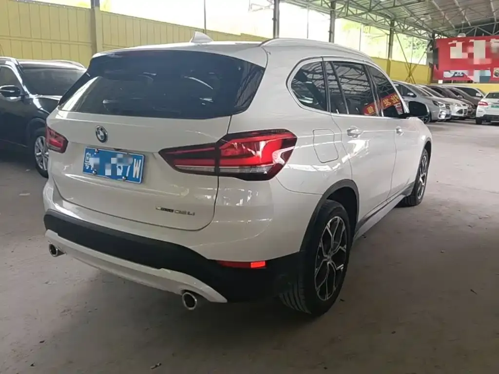 BMW X1 — фото 2