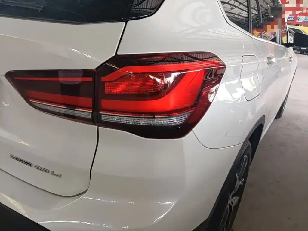 BMW X1 — фото 4