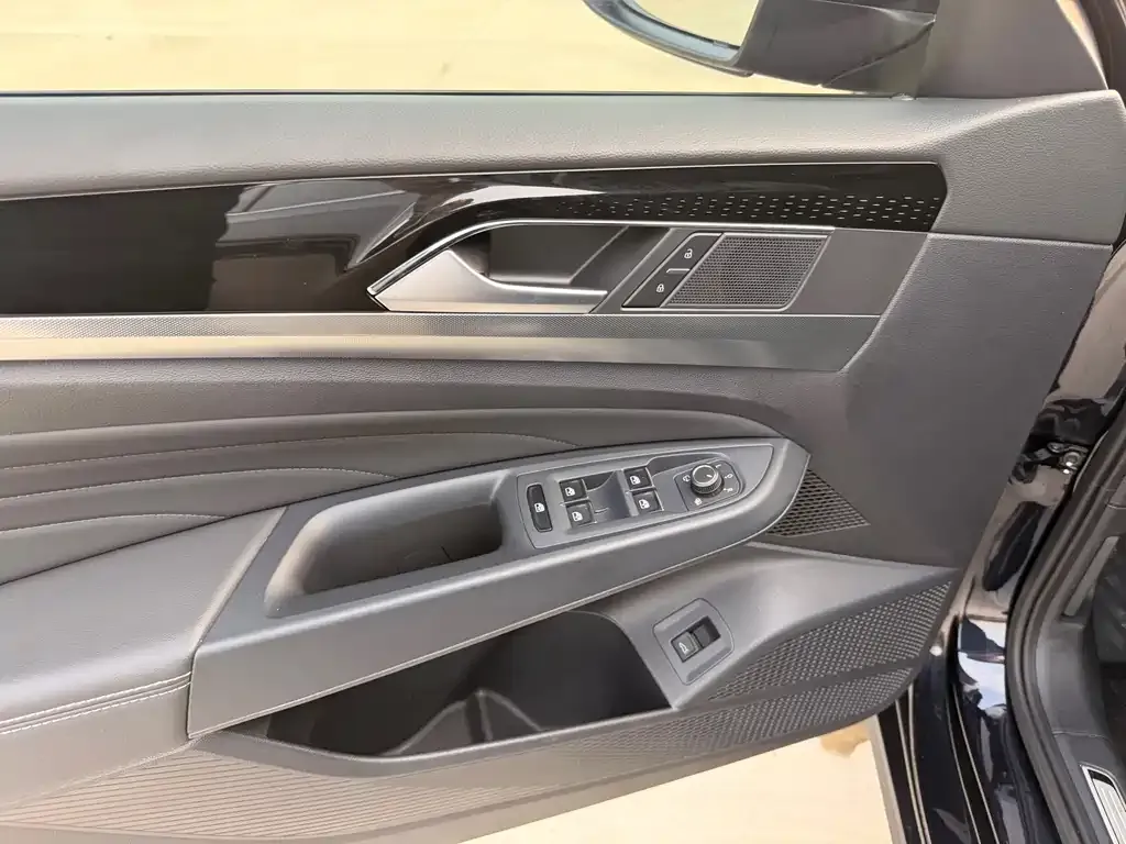 Volkswagen Passat — фото 2