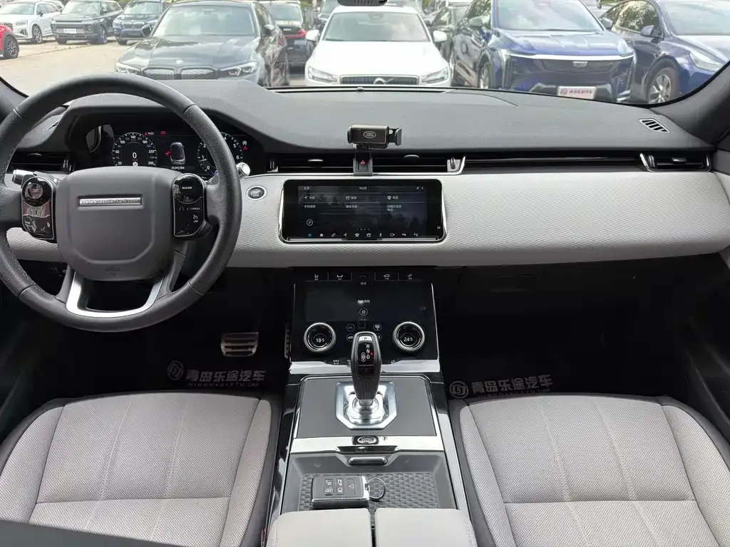 Land Rover Evoque — фото 6