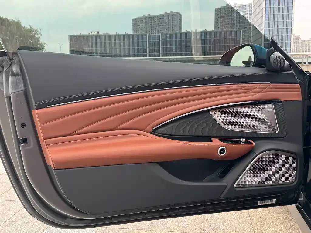 Maserati GranTurismo — фото 10
