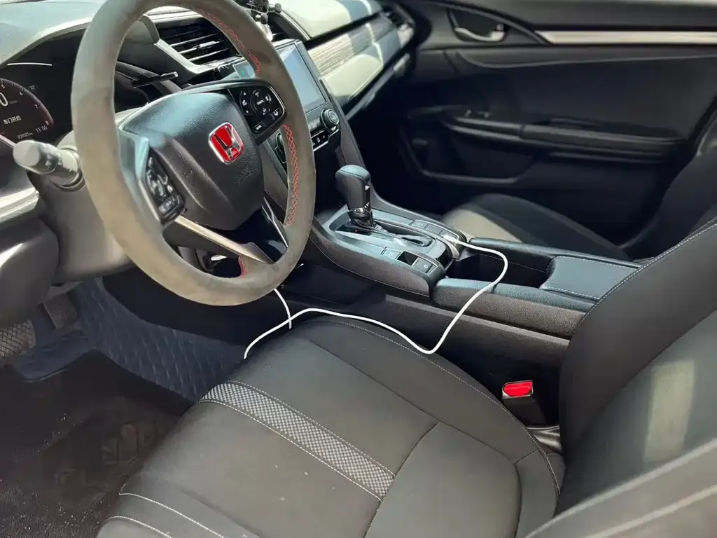 Honda Civic — фото 6