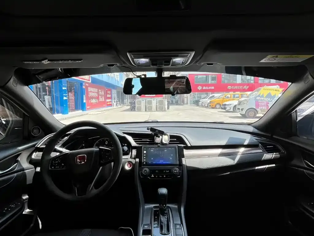 Honda Civic — фото 4