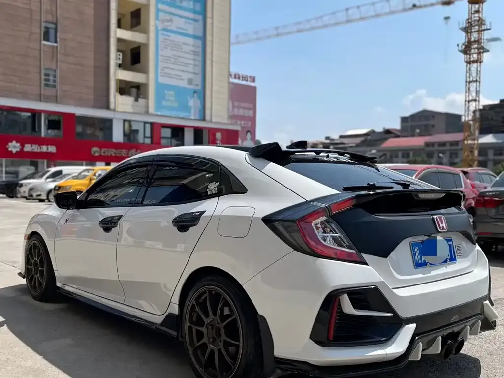 Honda Civic — фото 8