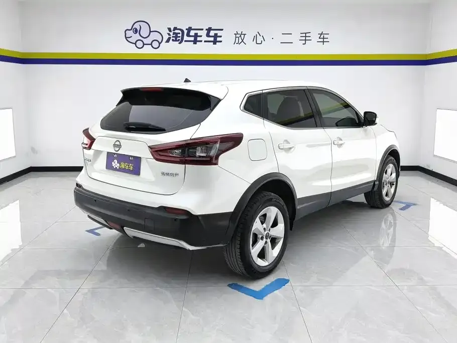 Nissan Qashqai — фото 10