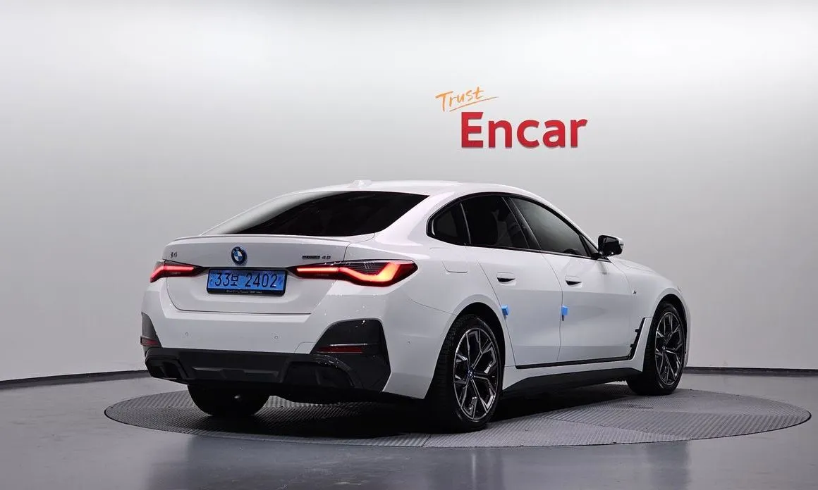 BMW i4 — фото 3