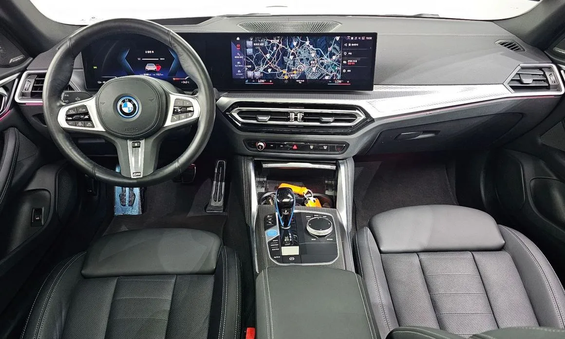 BMW i4 — фото 8