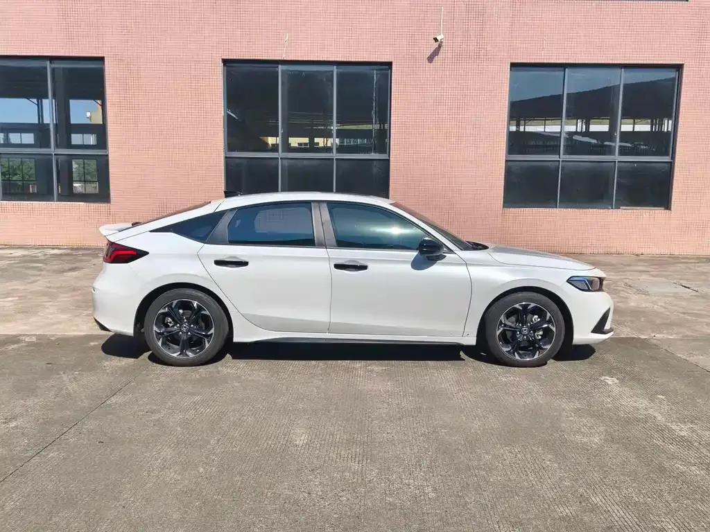 Honda Civic — фото 8