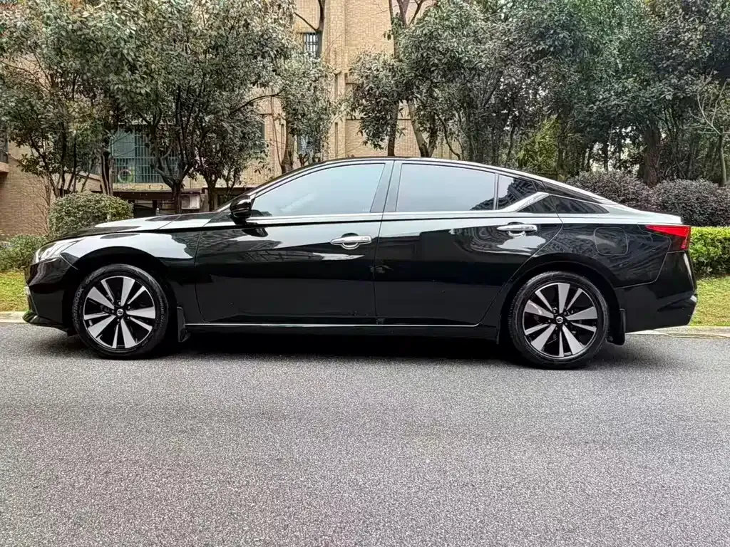 Nissan Teana — фото 9