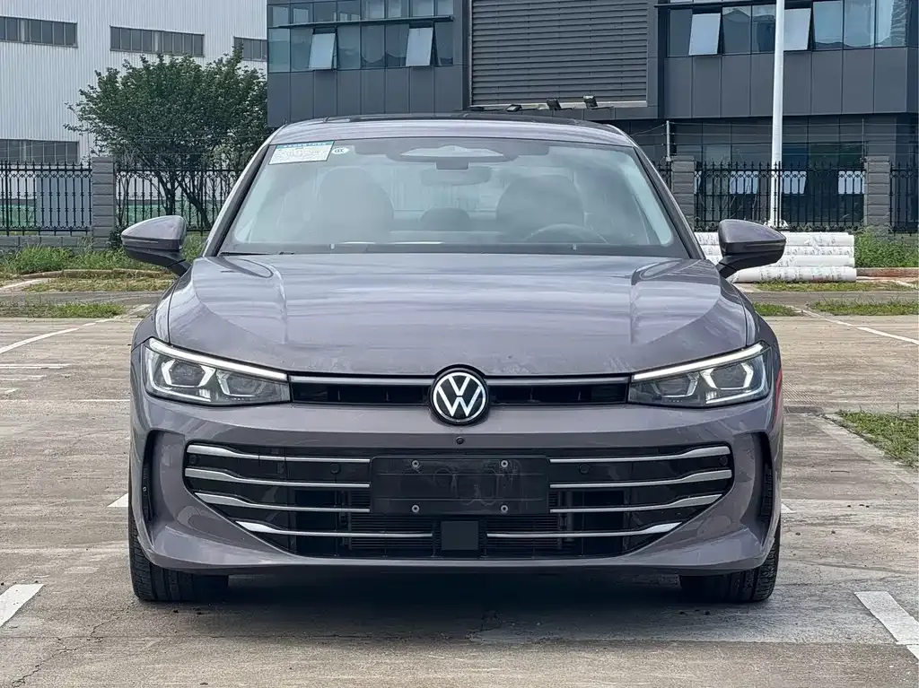 Volkswagen Passat — фото 7