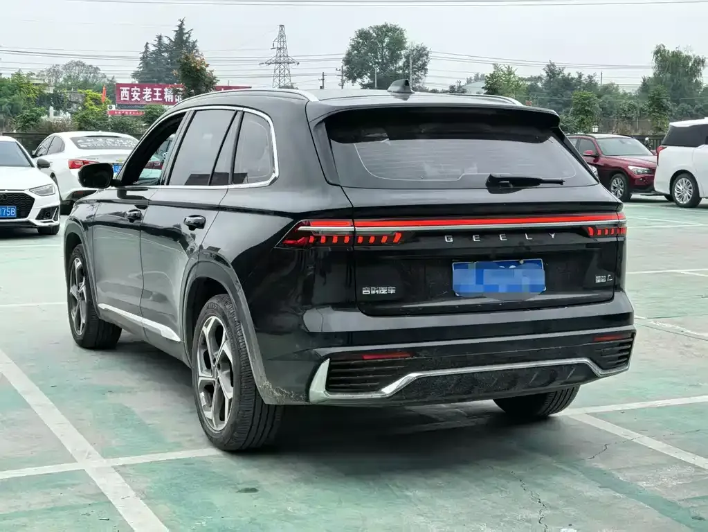 Geely Xingyue L — фото 9