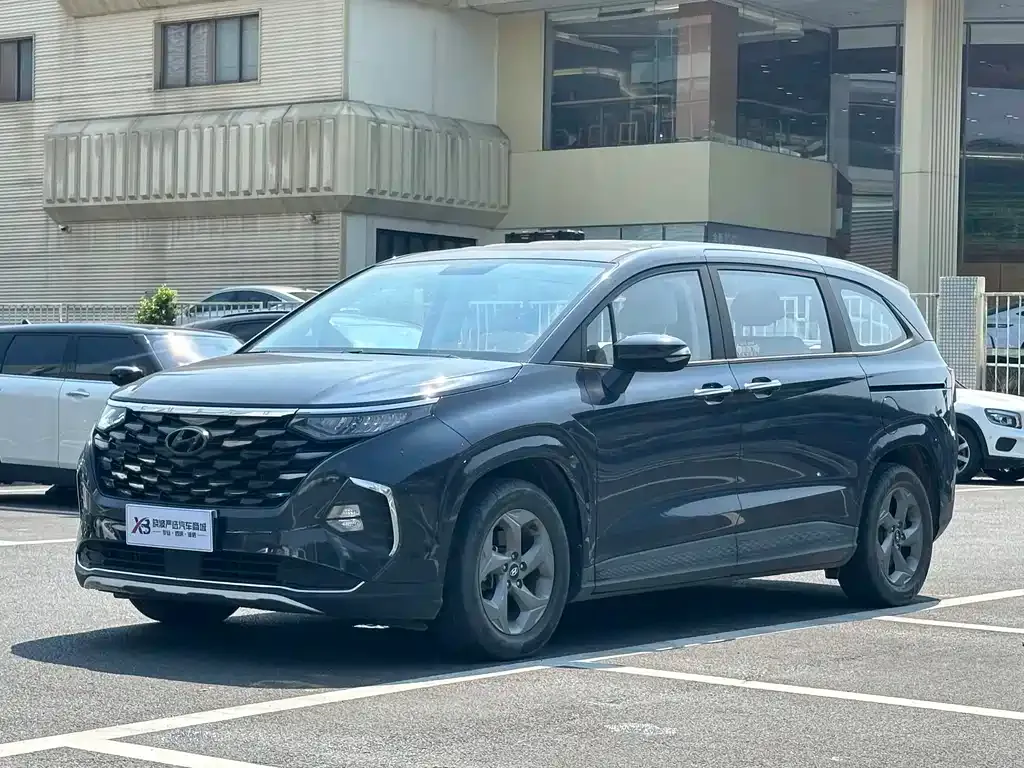 Hyundai Custo — фото 1