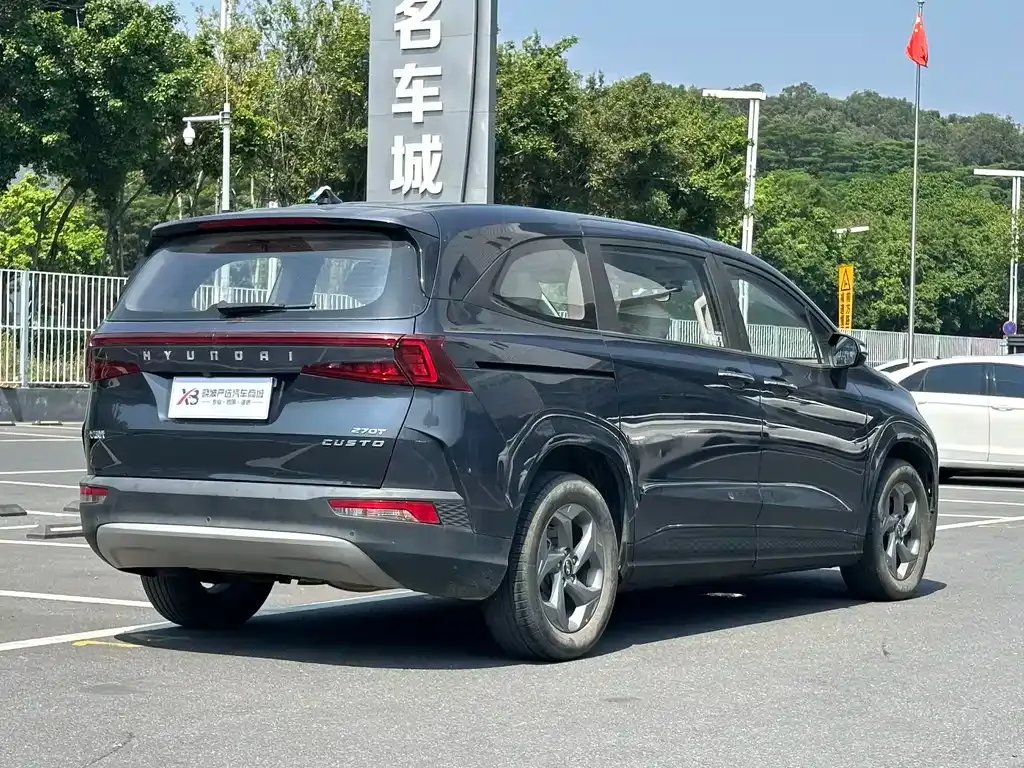 Hyundai Custo — фото 6