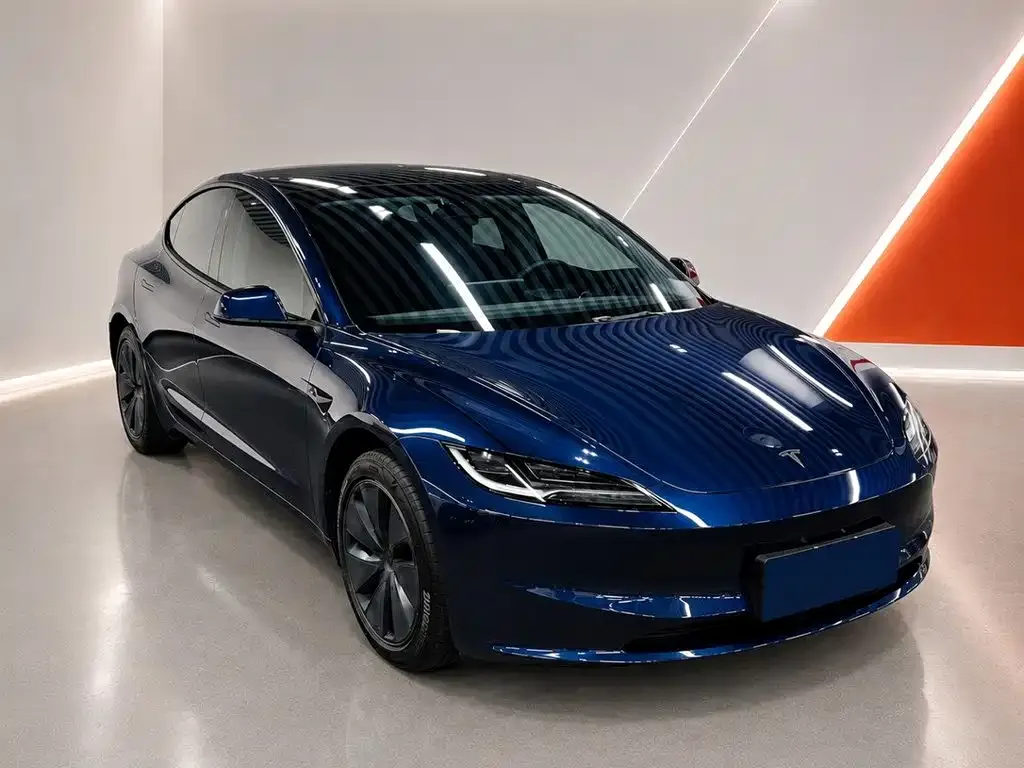 Tesla Model 3 — фото 8