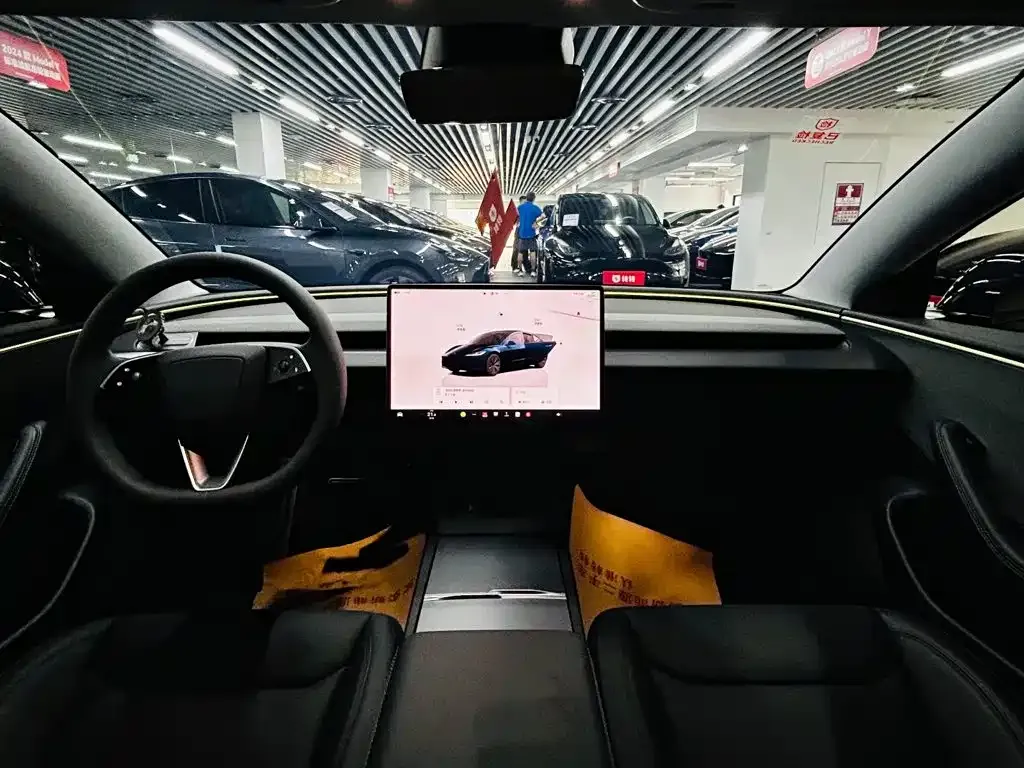 Tesla Model 3 — фото 4