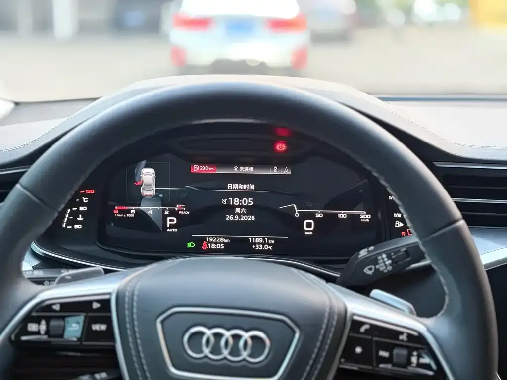 Audi A7L — фото 2