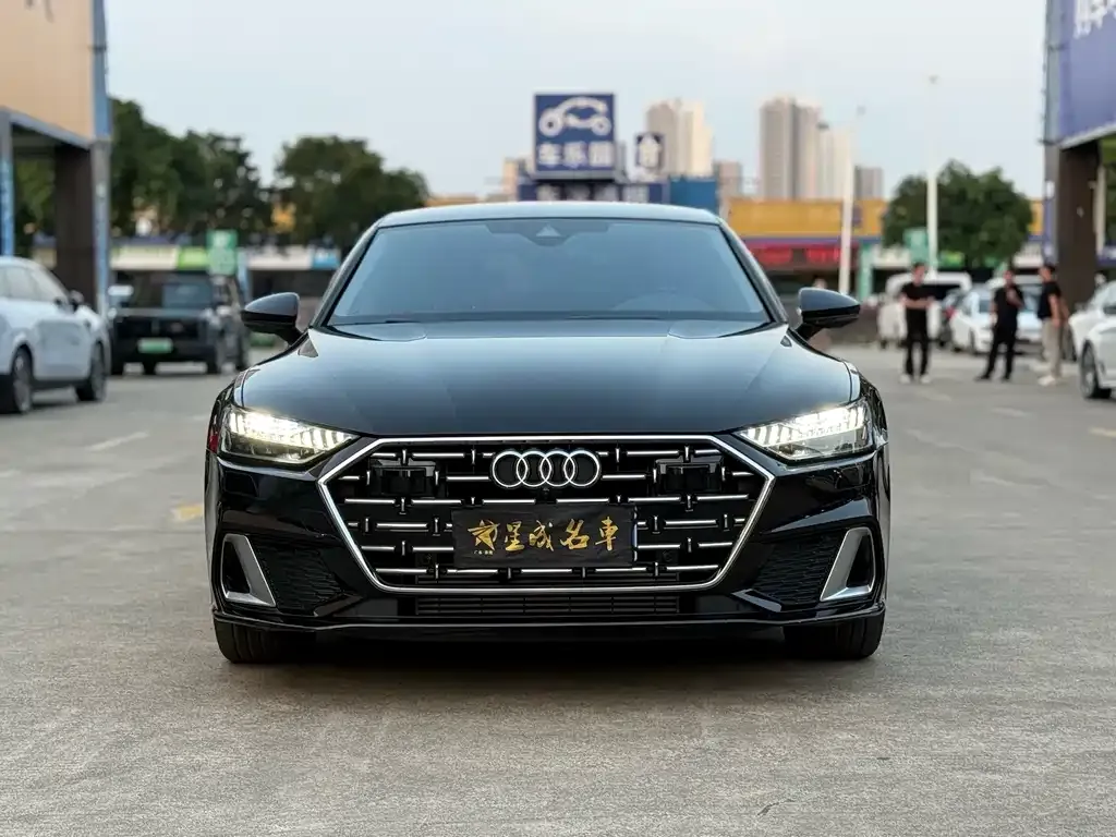 Audi A7L — фото 10