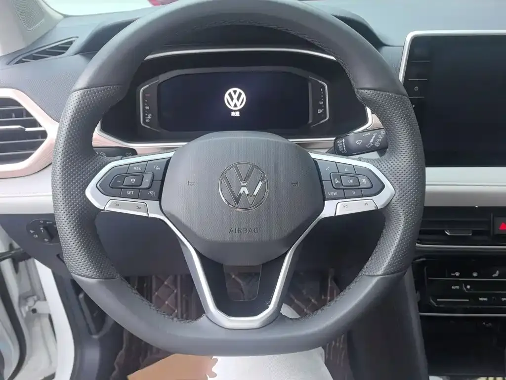Volkswagen Tharu — фото 8