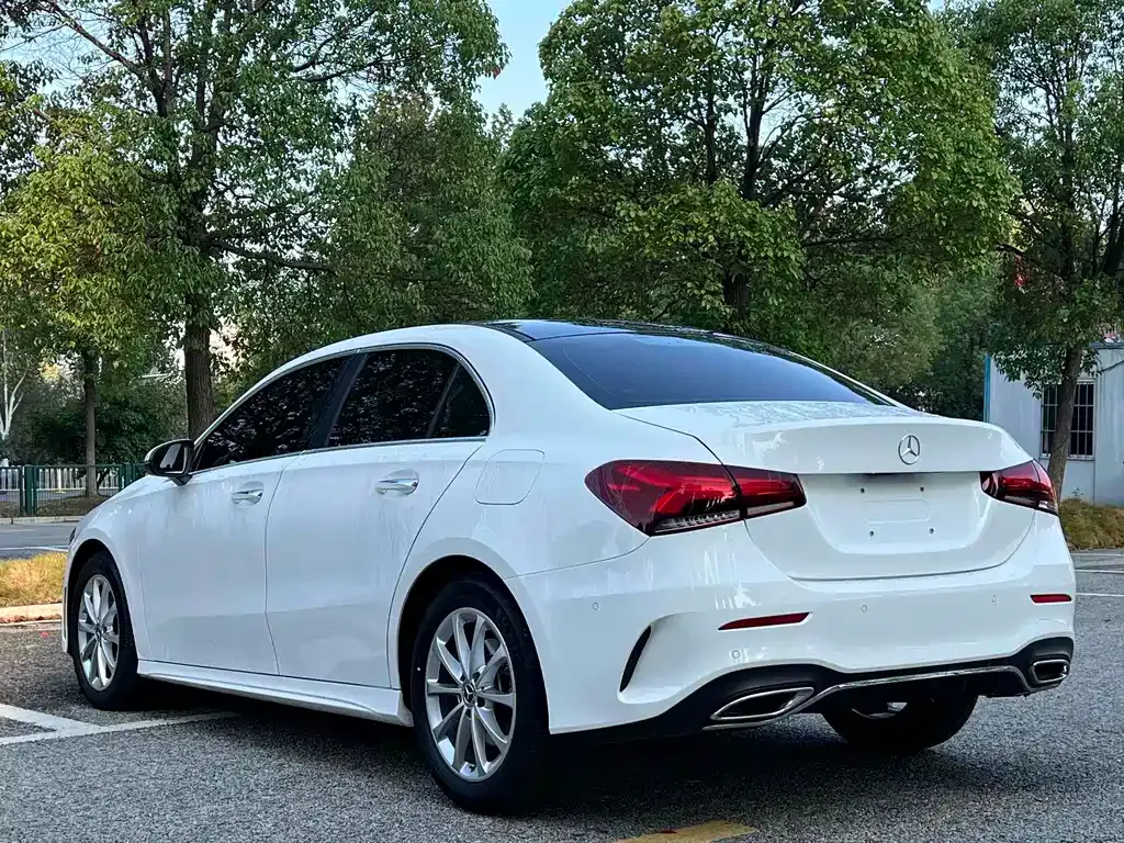 Mercedes-Benz A-Class — фото 10