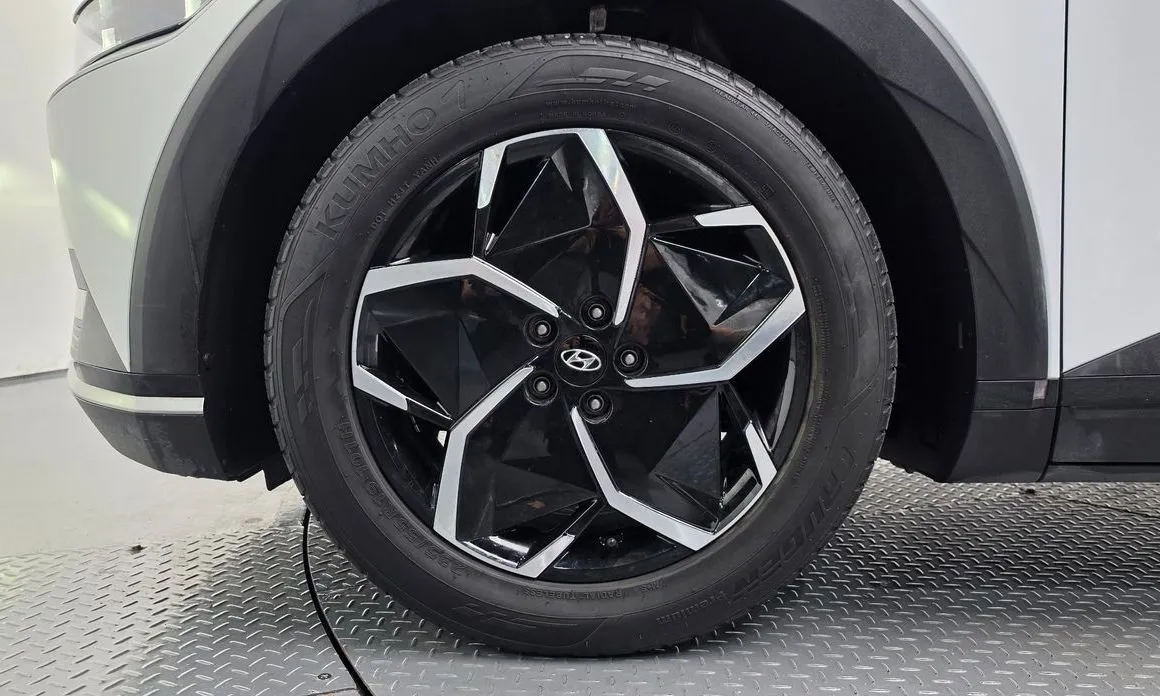 Hyundai Ioniq5 — фото 9