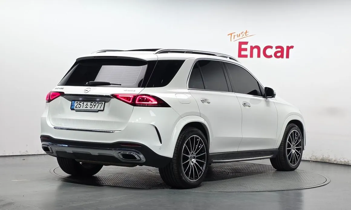 Mercedes-Benz GLE-Class — фото 6