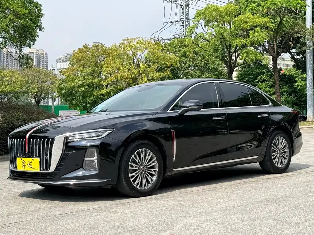 Hongqi H5 — фото 1