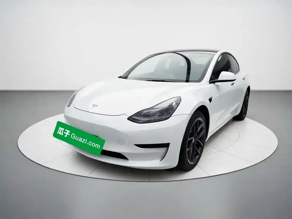 Tesla Model 3 — фото 2