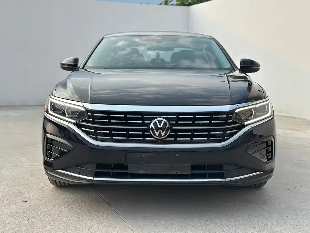 Volkswagen Passat — фото 9