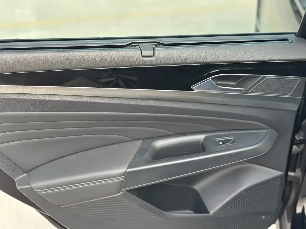 Volkswagen Passat — фото 2