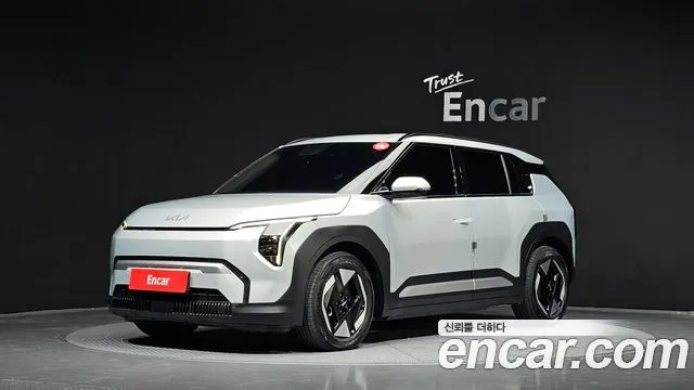 Kia EV3 — фото 1