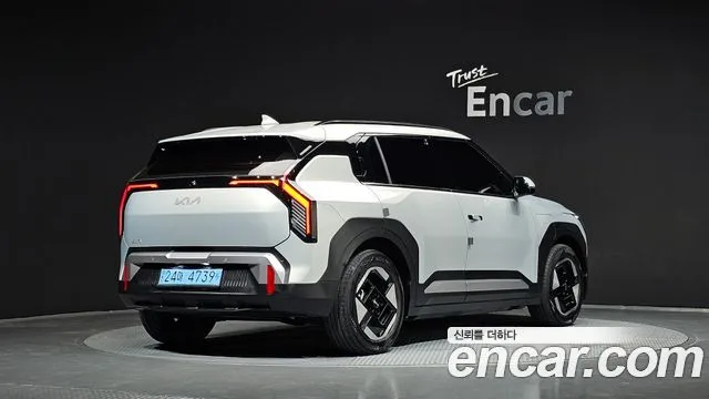 Kia EV3 — фото 2