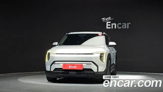 Kia EV3 — фото 8