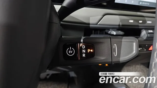 Kia EV3 — фото 5