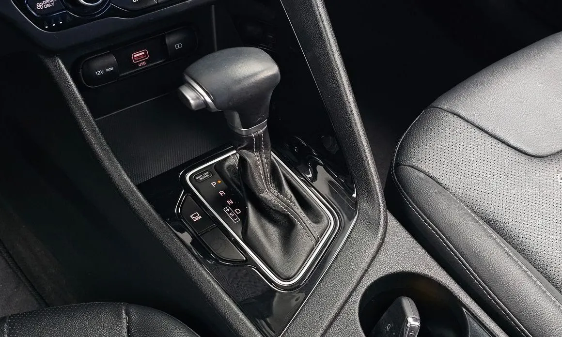 Kia Niro — фото 9