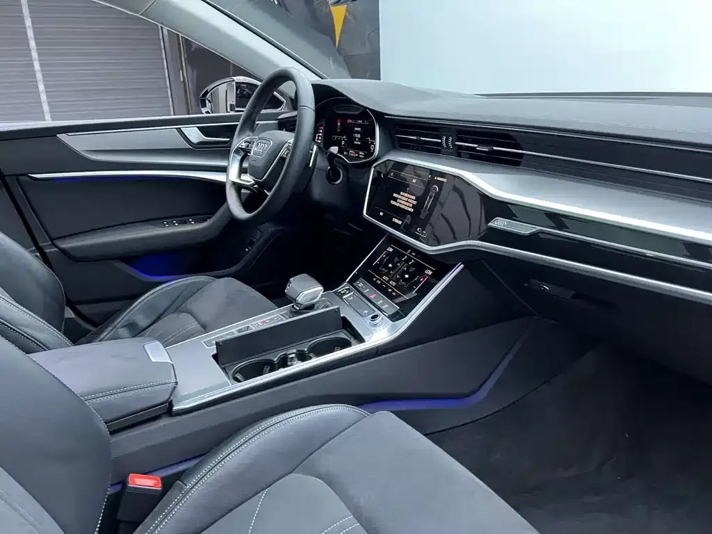 Audi A7L — фото 3