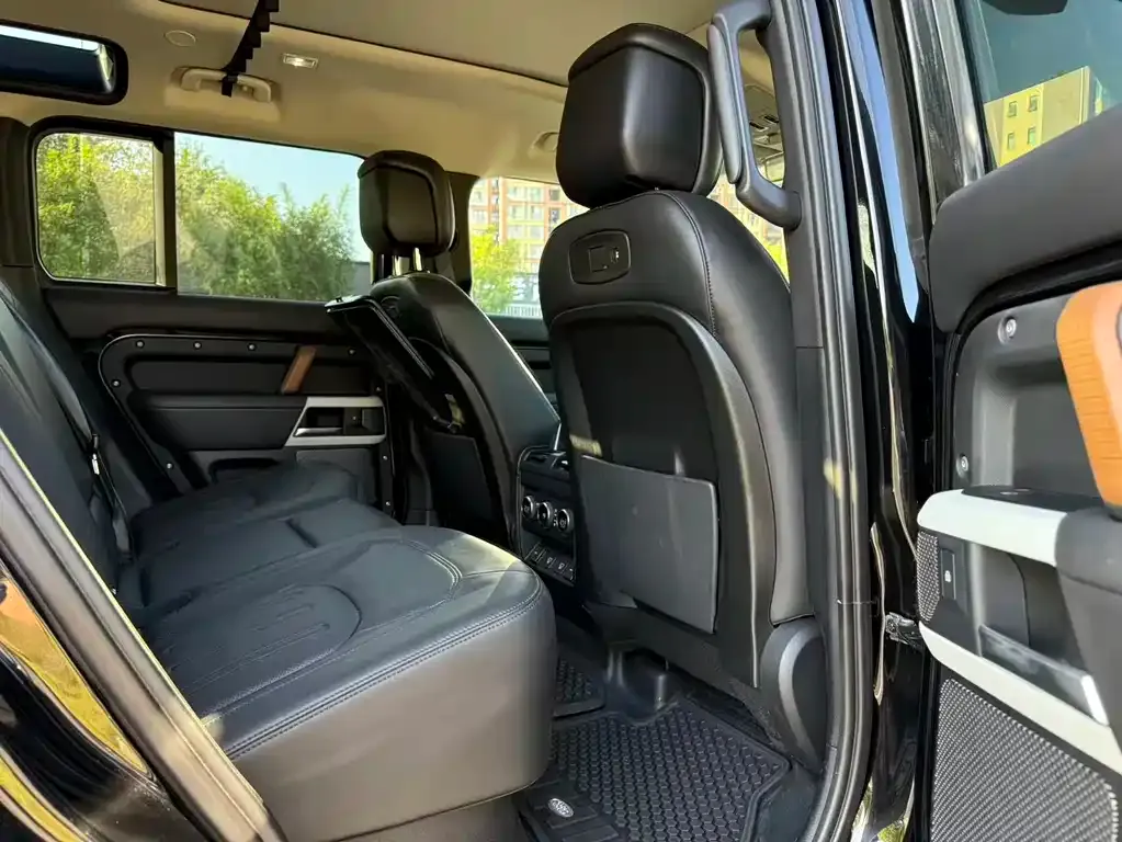 Land Rover Defender — фото 9