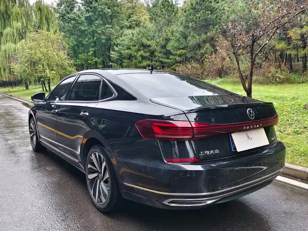 Volkswagen Passat — фото 9